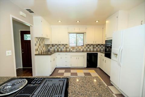 380 Wayside Dr, Turlock, CA 95380 photo 9