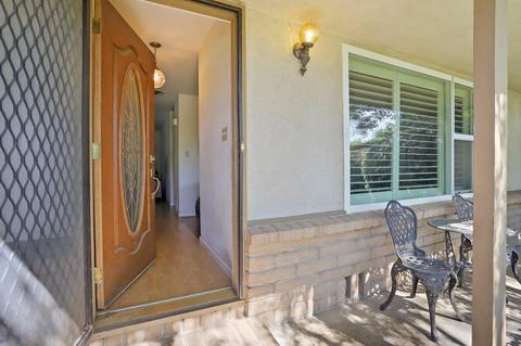 406 Tioga Dr, Lodi, CA 95242 photo 2