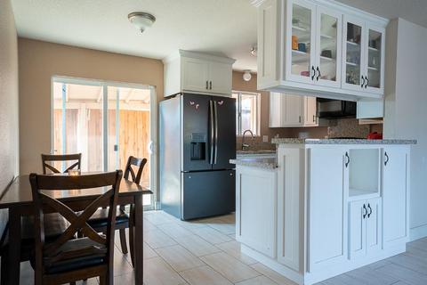 5121 Bloomfield Dr, Keyes, CA 95328 photo 2