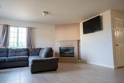 5121 Bloomfield Dr, Keyes, CA 95328 photo 4