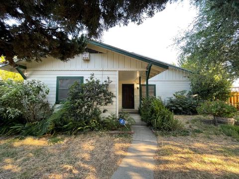 1918 Michel Ave, Modesto, CA 95358 photo 1