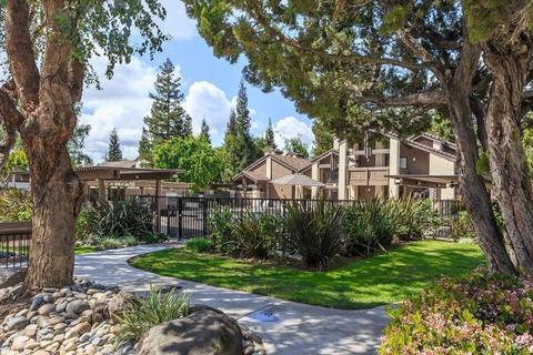 3701 Colonial Dr #204, Modesto, CA 95356 photo 2