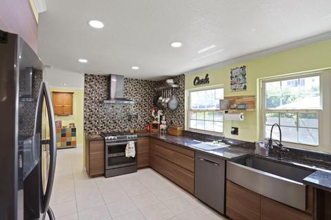 144 Carmel Way, Tracy, CA 95376 photo 5