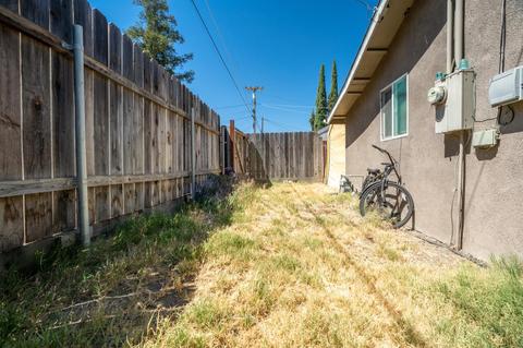 940 E Main St, Turlock, CA 95380 photo 16