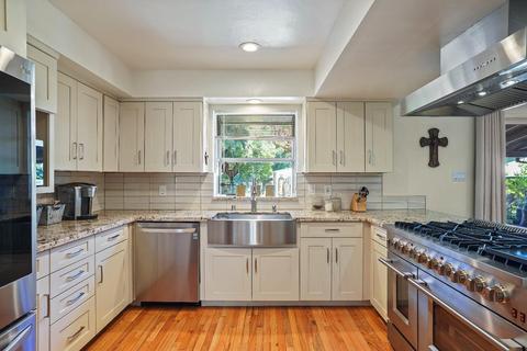 4330 Paradise Dr, Carmichael, CA 95608 photo 16