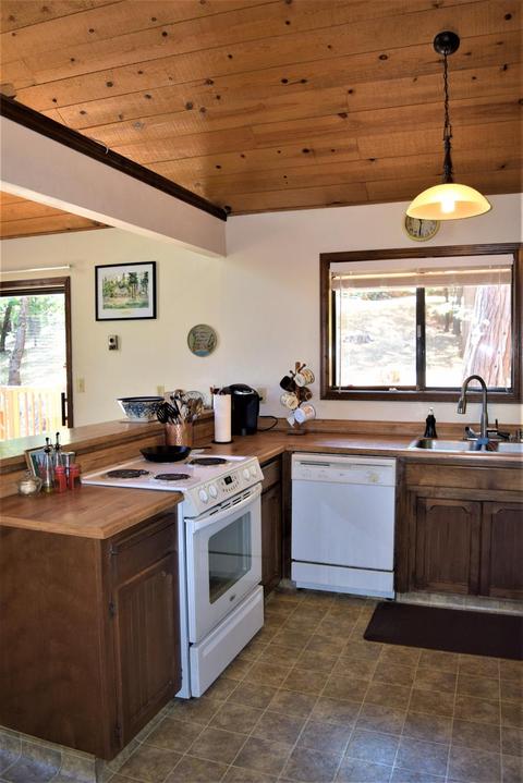 24241 Martingale Ln, Sonora, CA 95370 photo 11