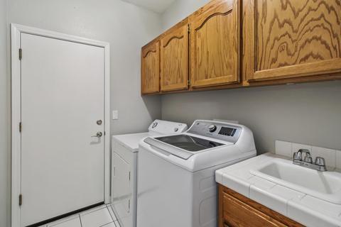 870 Lariat Loop, Galt, CA 95632 photo 15
