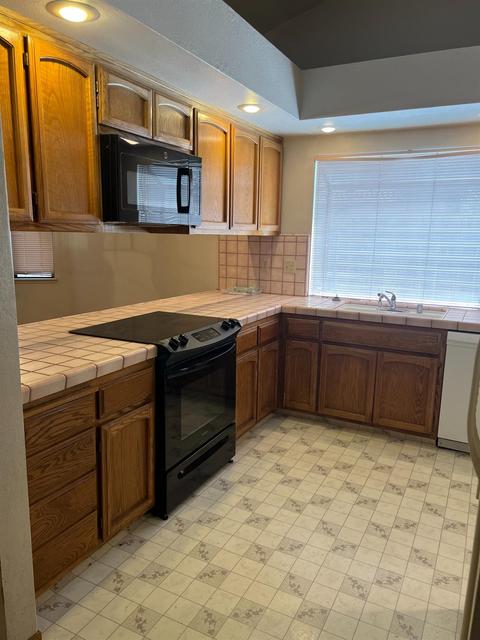 1620 Bergen Dr, Modesto, CA 95350 photo 11