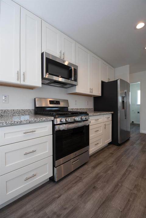 322 Jessie Ave, Manteca, CA 95337 photo 2