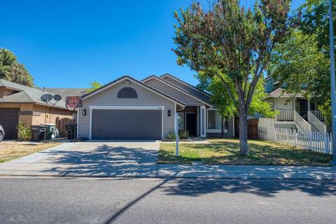 1216 Vintner Ln, Modesto, CA 95358 photo 1