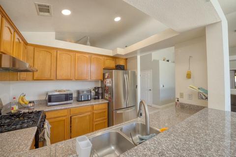 1216 Vintner Ln, Modesto, CA 95358 photo 5