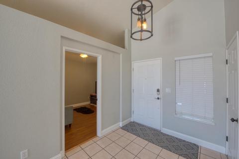 1216 Vintner Ln, Modesto, CA 95358 photo 13