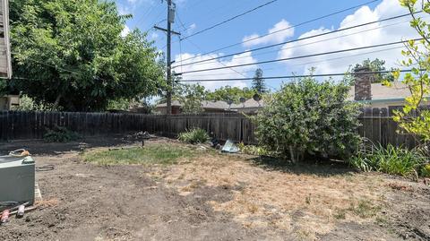 320 E Loretta Ave, Stockton, CA 95207 photo 3