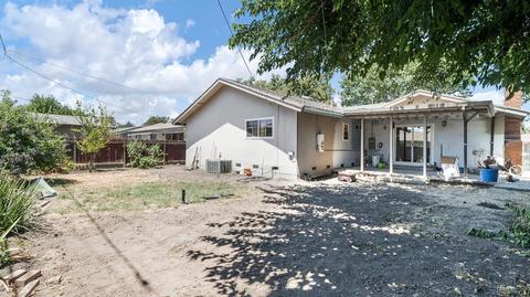 320 E Loretta Ave, Stockton, CA 95207 photo 2