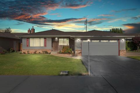 14 S Cambridge Dr, Lodi, CA 95242 photo 2