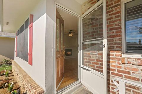 14 S Cambridge Dr, Lodi, CA 95242 photo 4