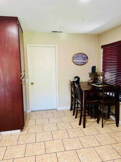 2240 S Ham Ln, Lodi, CA 95242 photo 8