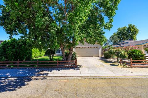 1425 Stanley Dr, Ripon, CA 95366 photo 2