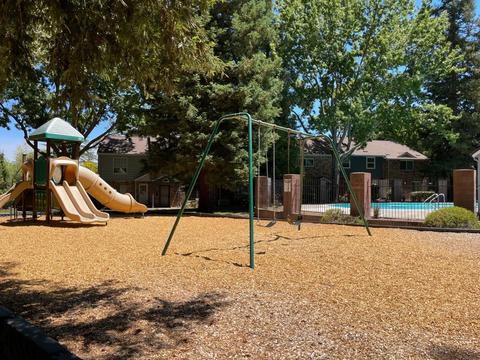 3913 Oak Villa Cir, Carmichael, CA 95608 photo 30