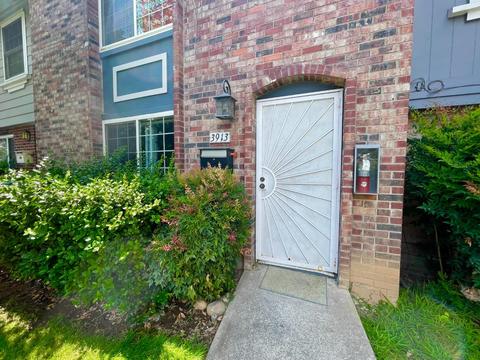 3913 Oak Villa Cir, Carmichael, CA 95608 photo 2