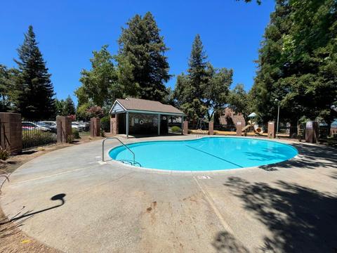 3913 Oak Villa Cir, Carmichael, CA 95608 photo 28