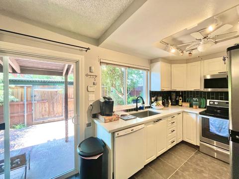 3913 Oak Villa Cir, Carmichael, CA 95608 photo 11