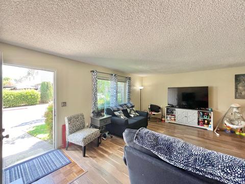 3913 Oak Villa Cir, Carmichael, CA 95608 photo 3