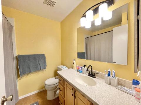 3913 Oak Villa Cir, Carmichael, CA 95608 photo 18