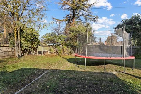 411 Palm Ave, Modesto, CA 95350 photo 29