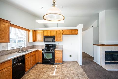 908 Pinecrest Ct, Lathrop, CA 95330 photo 14