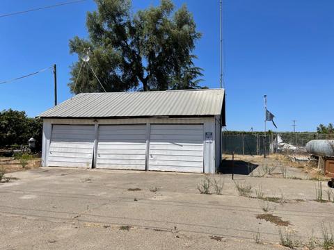13877 Wells Ln, Lodi, CA 95240 photo 2