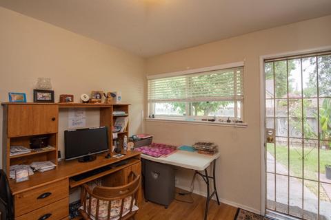 1131 E Morris Ave, Modesto, CA 95350 photo 9