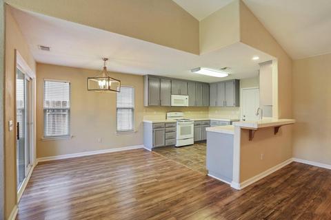 266 Idlewild Dr, Lodi, CA 95240 photo 4