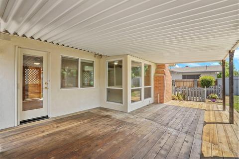 2130 W Elm St, Lodi, CA 95242 photo 27
