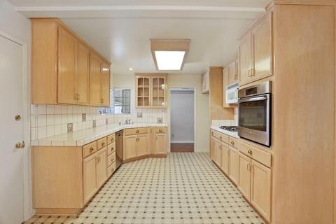 2130 W Elm St, Lodi, CA 95242 photo 10