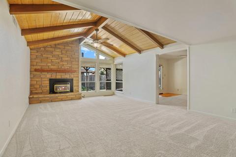 2130 W Elm St, Lodi, CA 95242 photo 2