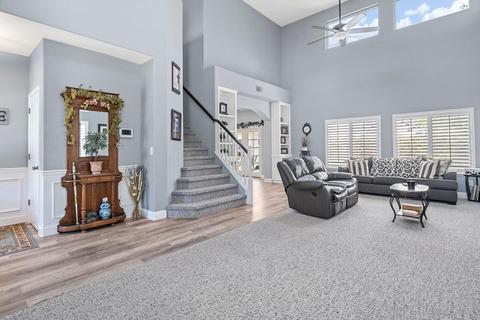746 E Main St, Ripon, CA 95366 photo 9