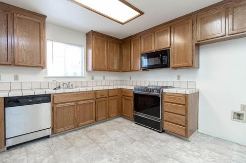 3409 Georgeann Pl, Ceres, CA 95307 photo 11