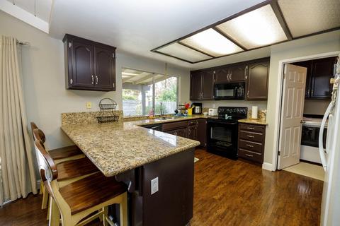 580 Fullerton, Turlock, CA 95382 photo 27