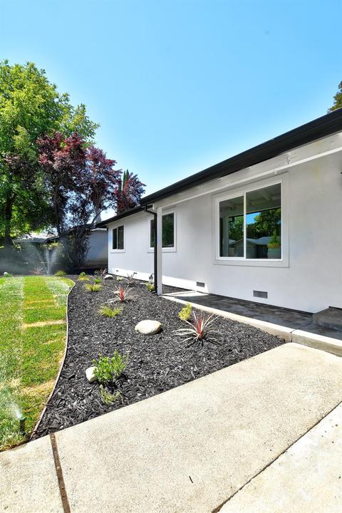 5837 Hesper Way, Carmichael, CA 95608 photo 25