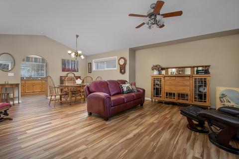 226 Elysian Pl, Grass Valley, CA 95945 photo 6