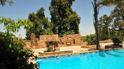 1741 W Hatch Rd, Modesto, CA 95351 photo 1