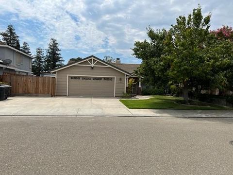 366 Otis Dr, Ripon, CA 95366 photo 4
