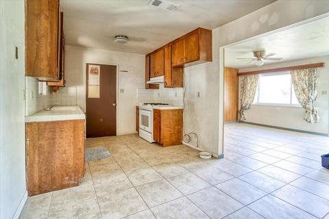 4212 Lucinda Ave, Keyes, CA 95328 photo 8