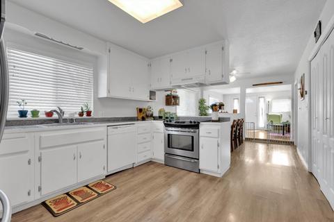 725 N Stockton Ave, Ripon, CA 95366 photo 13