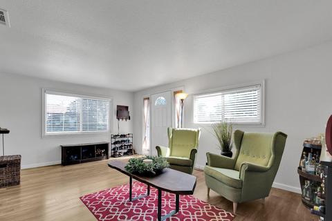 725 N Stockton Ave, Ripon, CA 95366 photo 9