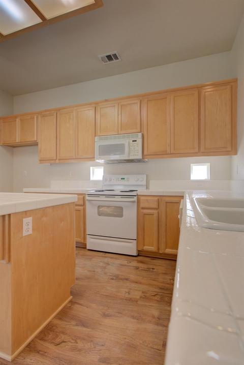 1674 Windy Cove Ln, Ripon, CA 95366 photo 14