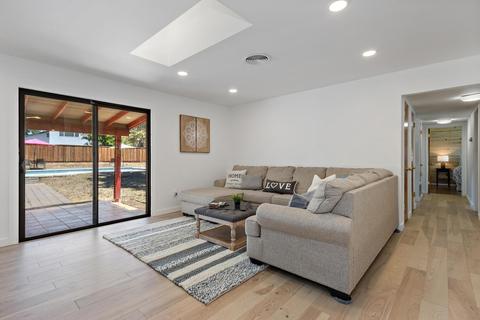 5925 Helva Ln, Carmichael, CA 95608 photo 12