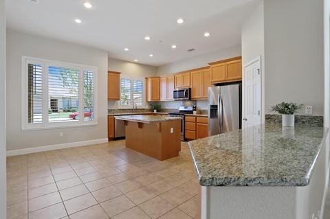 2153 Macedo St, Manteca, CA 95337 photo 3
