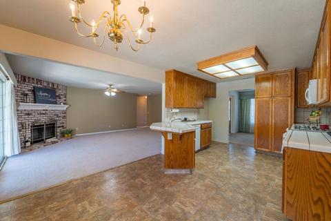 812 E Milgeo Ave, Ripon, CA 95366 photo 14